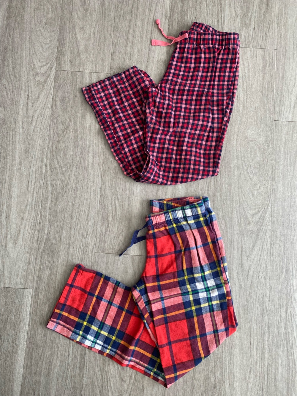 Old Navy Plaid Flannel Pajama Pants Duo Women’s Small